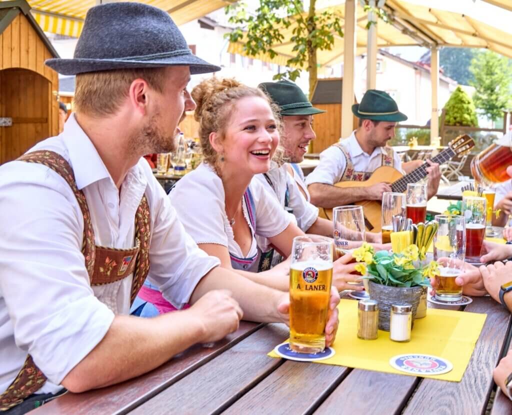Biergarten mit Musik
